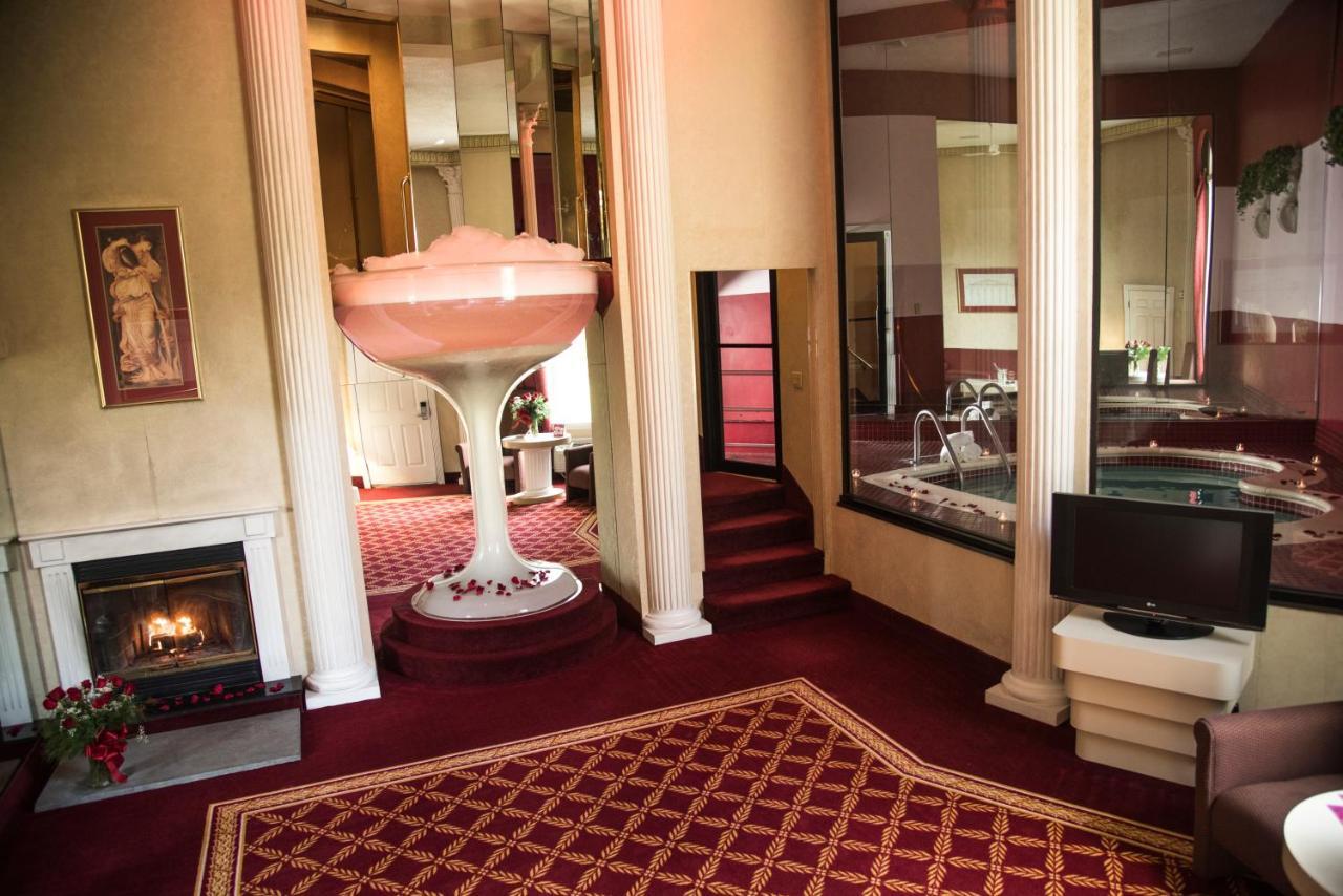 Pocono Palace Resort East Stroudsburg Extérieur photo