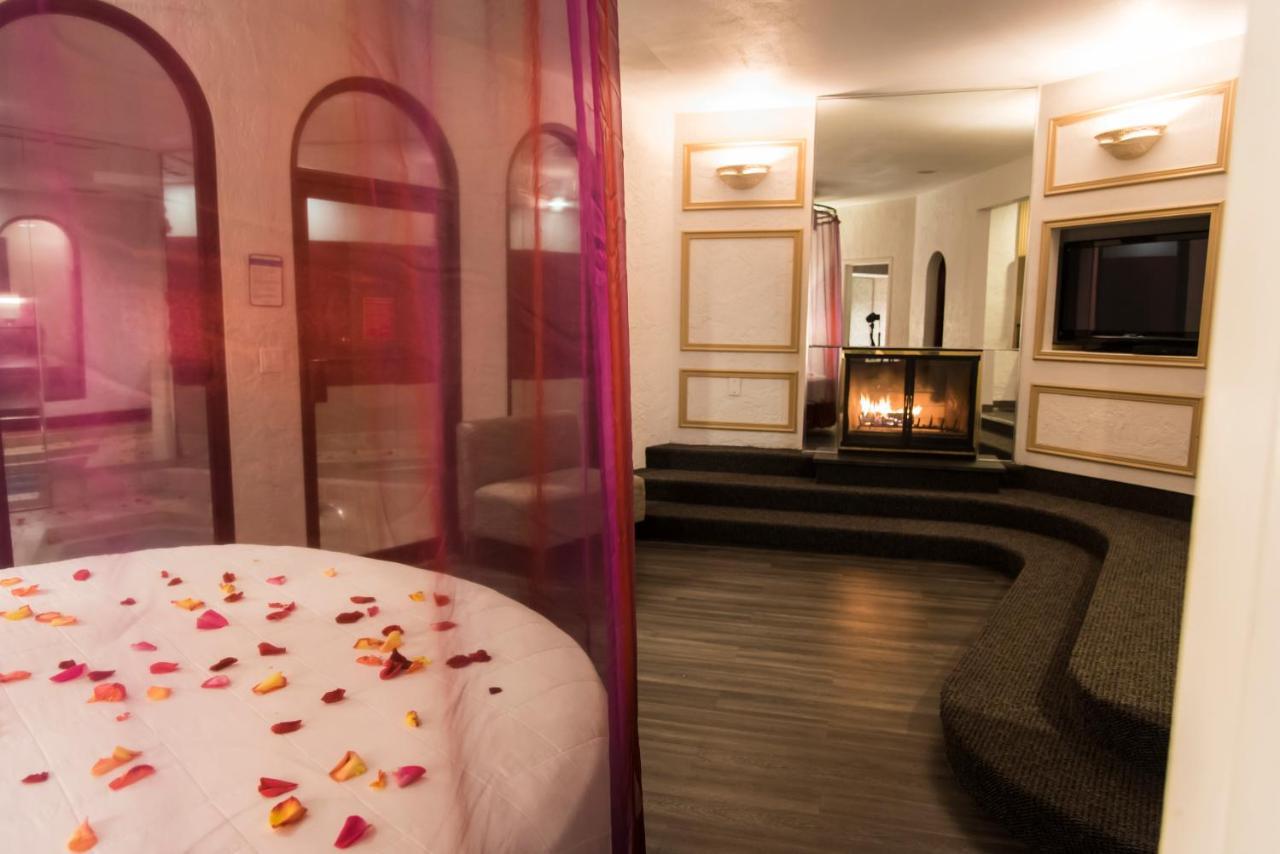 Pocono Palace Resort East Stroudsburg Extérieur photo