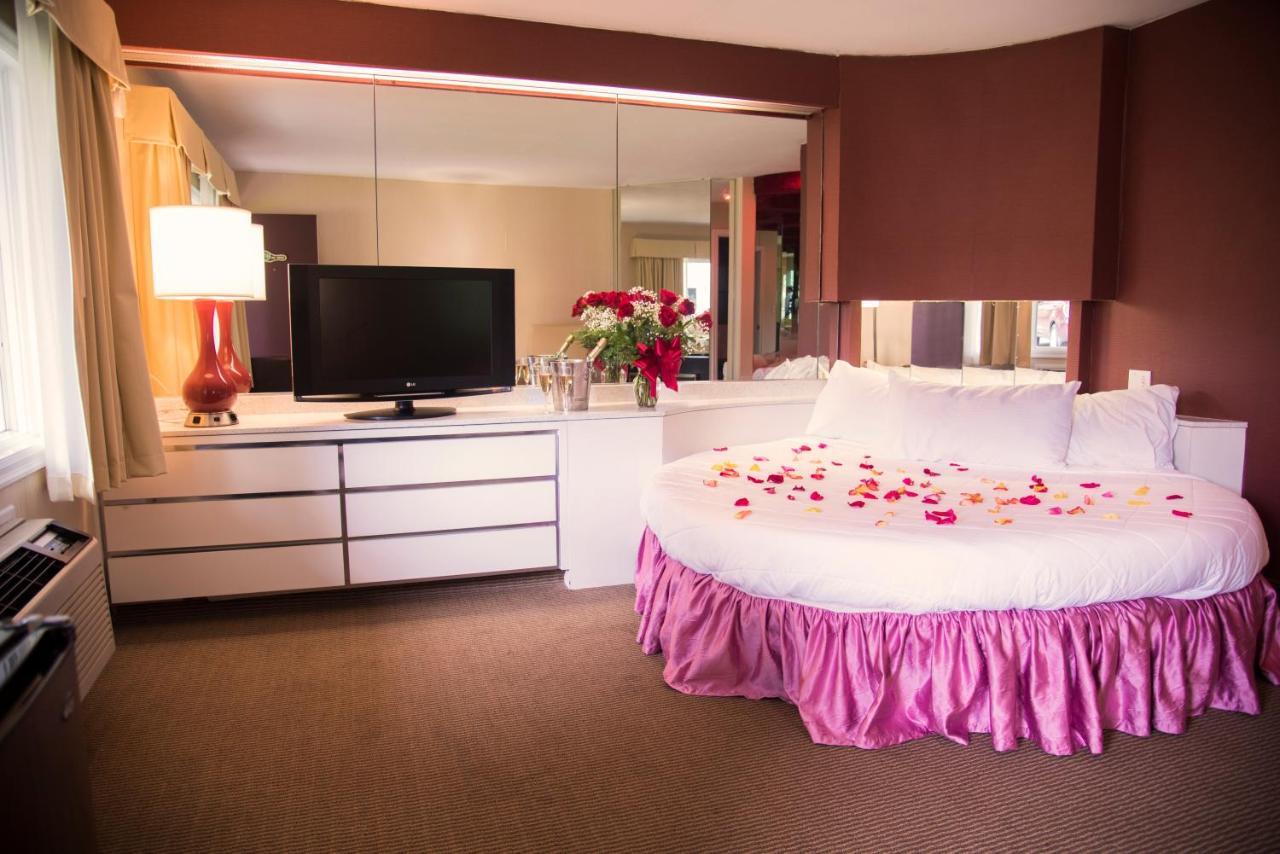 Pocono Palace Resort East Stroudsburg Extérieur photo